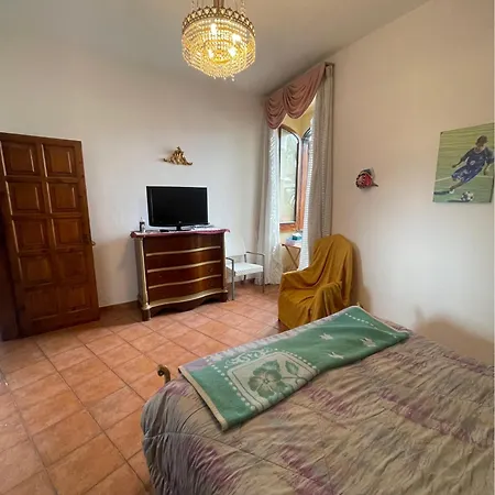 Guest house Incantevole Con Bagno Affacciata Sul Porto